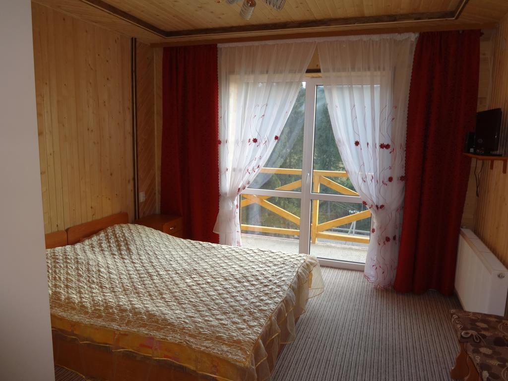 Dream House Hotel Yablunytsya Bagian luar foto